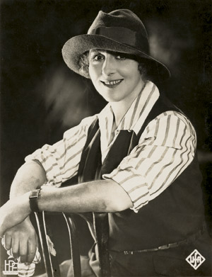 Lot 4142, Auction  114, Film Photography, Selected images of Henny Porten