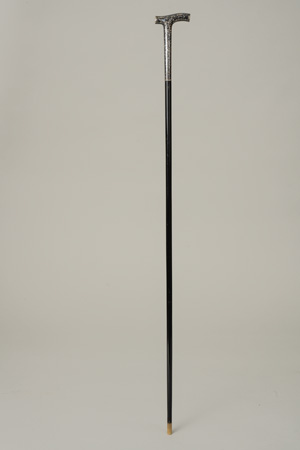 Lot 2325, Auction  119, Spazierstock einer Dame, Graziler Damenstock mit verziertem Griff