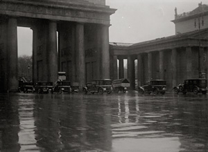 Lot 4292, Auction  119, Stone, Sasha and Cami, Brandenburger Tor, Berlin