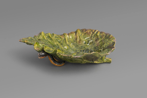 Lot 6378, Auction  119, P. Ipsen, Obstschale: Kohlblatt mit Schlange