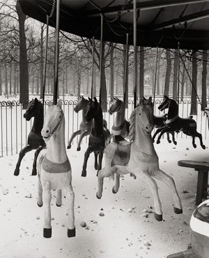 Lot 4186, Auction  122, Izis, Jardin de Tuilleries, Paris