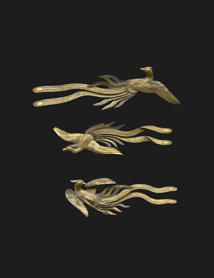 Lot 6346, Auction  122, Wandapplikationen, Drei Paradiesvögel