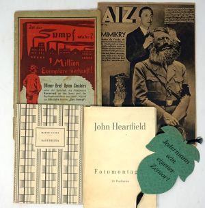 Lot 3467, Auction  123, Malik-Verlag, Sammlung von Ephemera, Bücherzetteln, Verlagsanzeigen etc.