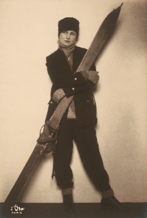 Lot 4114, Auction  123, D'Ora, Madame, Fashion study with skis