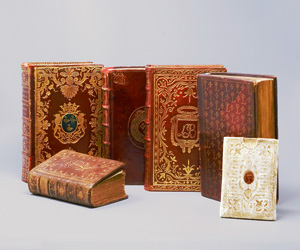 Lot 1542, Auction  125, Sammlung Hans Fürstenberg, 6 Prachteinbände. Paris und London, verschiedene Drucker, 1683-1743