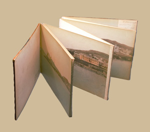 Lot 67, Auction  126, Wladiwostok, Leporello aus 7 kolorierten Fotografien