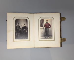 Los 109 - Italienisches Porträtalbum des Risorgimento - Fotoalbum mit 20 Porträtfotografien, CDV-Format - 2 - thumb